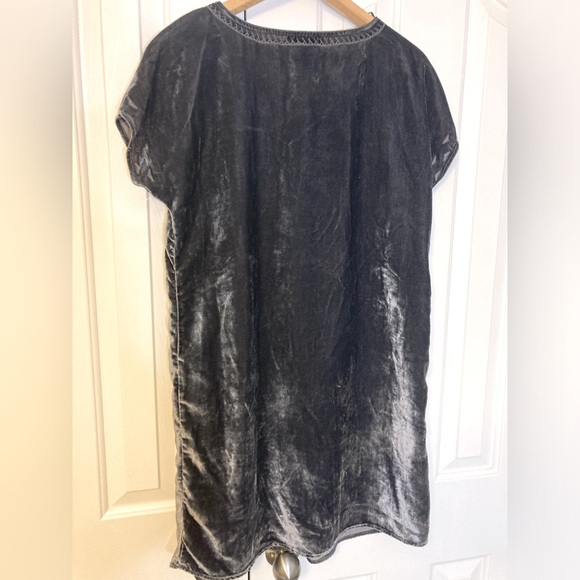 Whimsigoth Black Velvet Rose Embroidered Chelsea & Theodore shirt dress Petit M - Picture 3 of 8